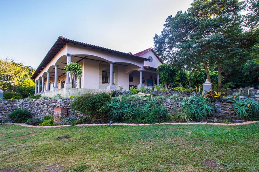 Stephan'S Guest House Port Shepstone Exterior foto